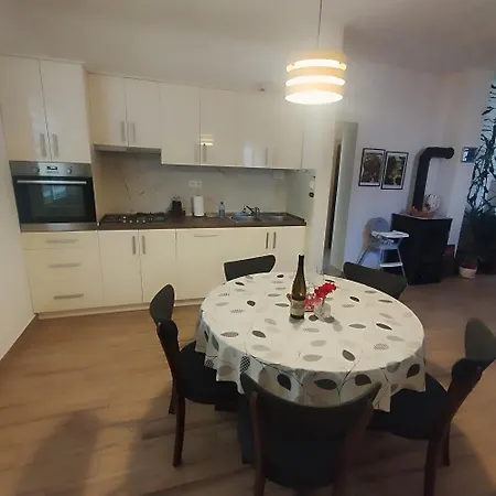 Apartment Maggi *
